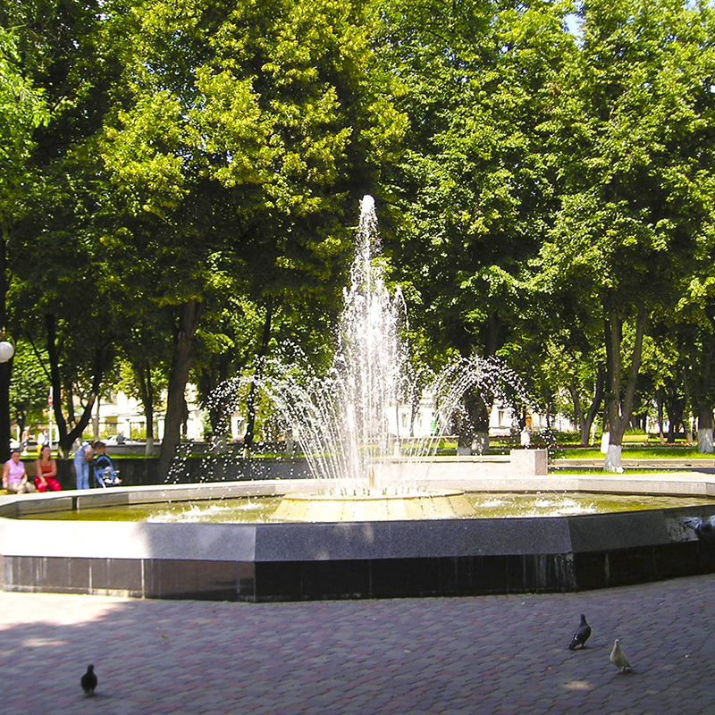 Фонтан в Петрівському парку, м. Полтава